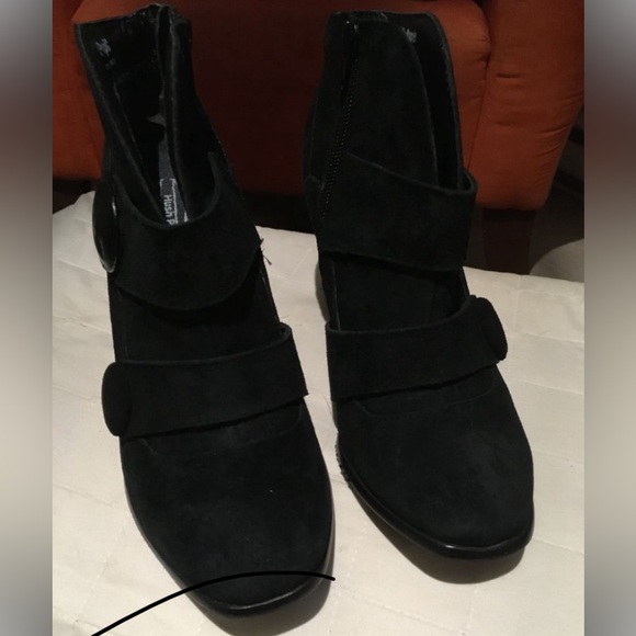 Gorgeous ankle suede black boots Hush puppies - Picture 2 of 7